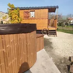 La Roulotte D'elfes Luxusní stan Thénac