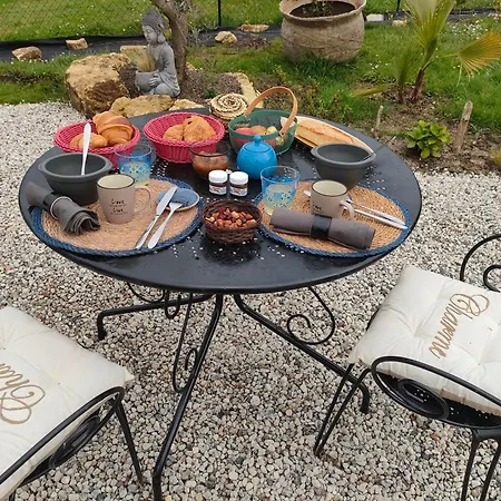 La Roulotte D'elfes Οργανωμένο κάμπινγκ *