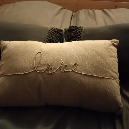 La Roulotte D'elfes Thénac