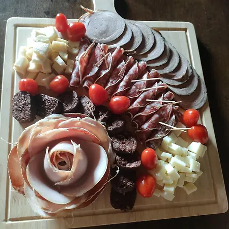 La Roulotte D'elfes Thénac