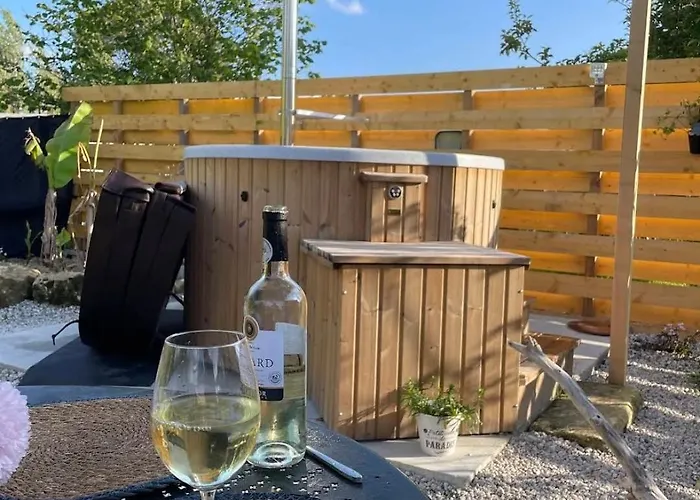 La Roulotte D'elfes Campismo de Luxo *